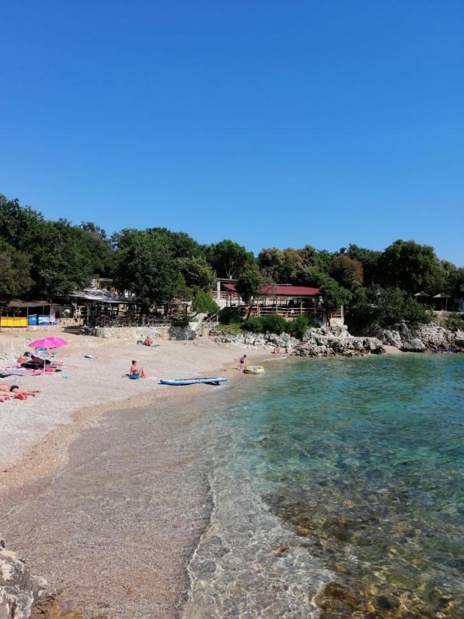 Apartmani Andreja Pinezići Exteriör bild